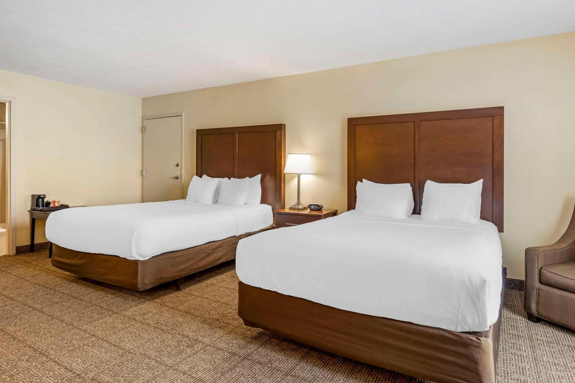คอมฟอร์ต สวีท อีสต์ Hotel ลินคอล์น ภายนอก รูปภาพ