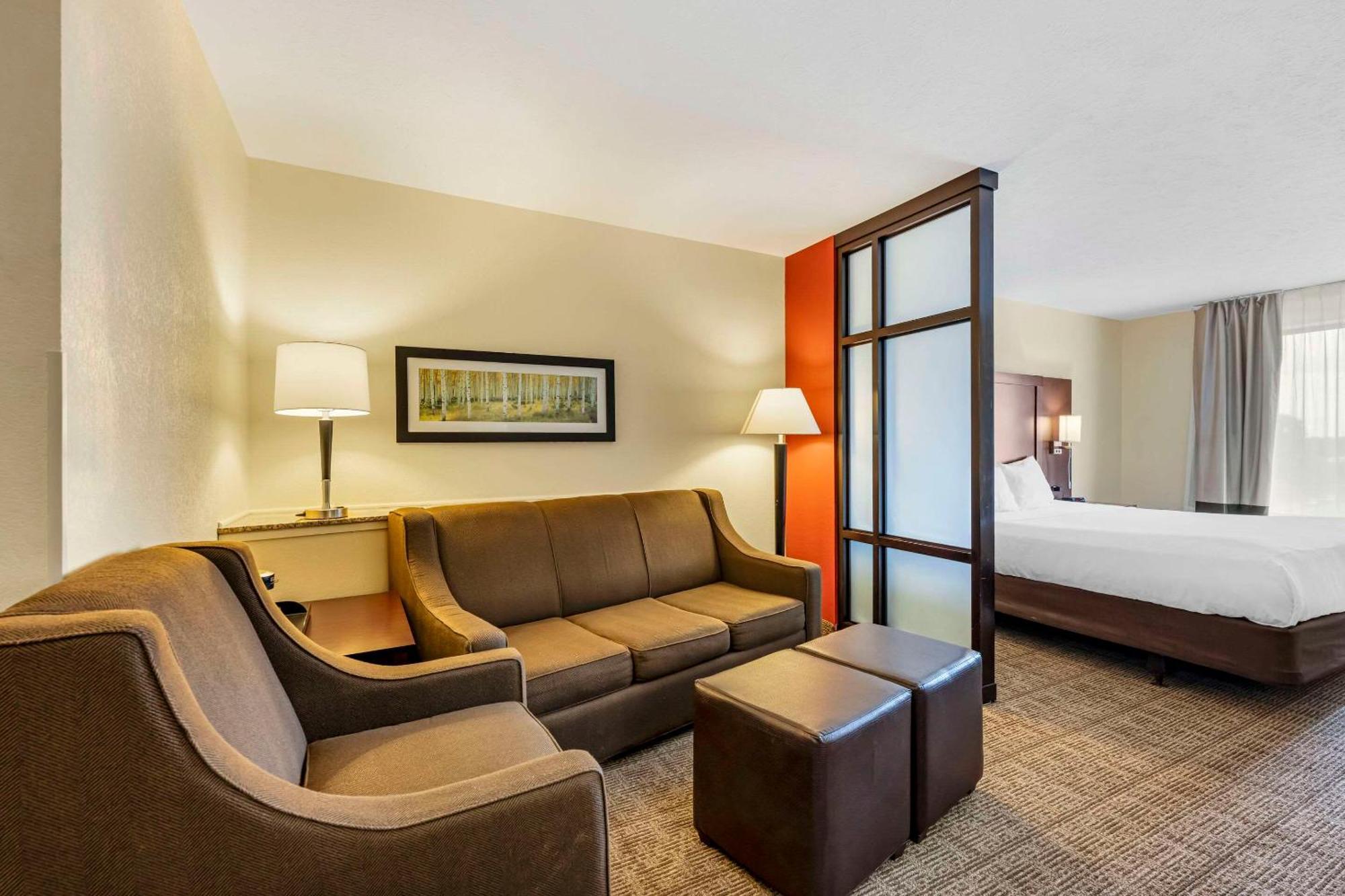 คอมฟอร์ต สวีท อีสต์ Hotel ลินคอล์น ภายนอก รูปภาพ